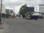 selama-ppkm-darurat-jalur-menuju-bantul-di-simpang-empat-dongkelan-ditutup-24-jam.jpg