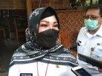 sri-mulyani-saat-ditemui-di-salah-satu-rumah-makan.jpg