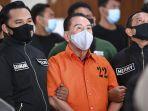 sudah-jatuh-tertimpa-tangga-djoko-tjandra-ditetapkan-jadi-tersangka-di-dua-kasus-sekaligus.jpg