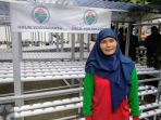 suharni-45-salah-satu-warga-sleman-yang-menjadi-peserta-pelatihan-hidroponik_20180831_170808.jpg