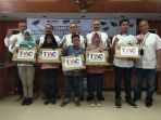 sukses-laksanakan-program-akselerasi-prestasi-siswa-siswa-ini-dapat-hadiah-dari-pt-twc_20180711_210010.jpg