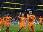 timnas-belanda-rayakan-gol.jpg