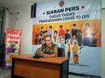 wakil-ketua-sekretariat-gugus-tugas-covid-19-diy-biwara-yuswantana-menyampaikan-tidak-ada-lockdown.jpg