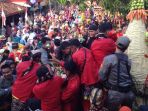warga-dusun-tangkil-dan-karangasem-muntuk-dlingo-dalam-merti-dusun_20180425_193538.jpg