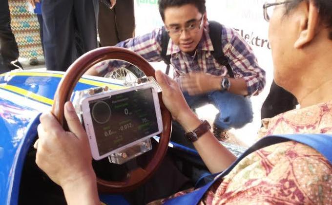 Force Unisi, Mobil Listrik Android Karya Mahasiswa UII - mobil_UII_3.jpg