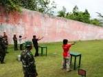 latihan_menembak_1.JPG<pf>latihan_menembak_2.JPG<pf>latihan_menembak_3.JPG<pf>latihan_menembak_4.JPG