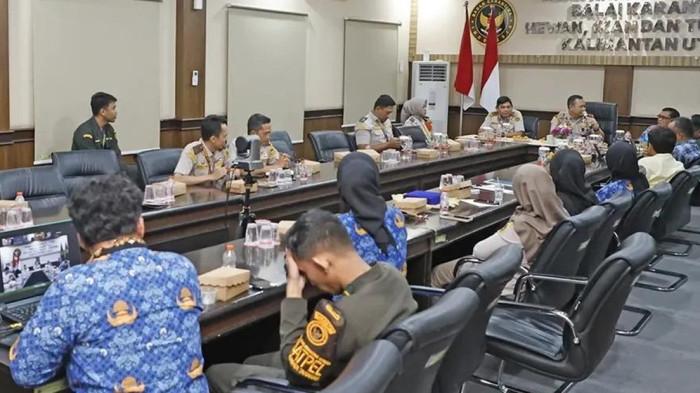 11052026 Komisi II DPRD Kaltara ke Balai Karantina 01