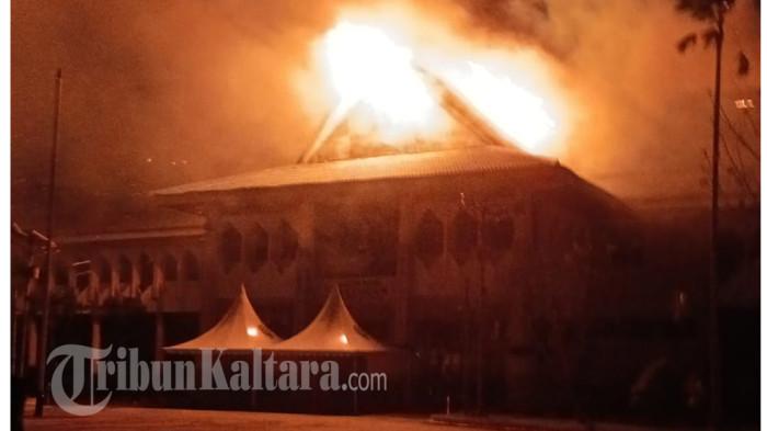 200502026 Kantor Bupati Bulungan terbakar 001