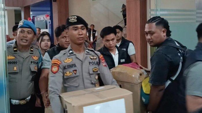 30 Kardus Berisi Berkas Disita dari Kanwil Bankaltimtara Tanjung Selor, Diduga Ada 47 Kredit Fiktif - Tribunkaltara.com