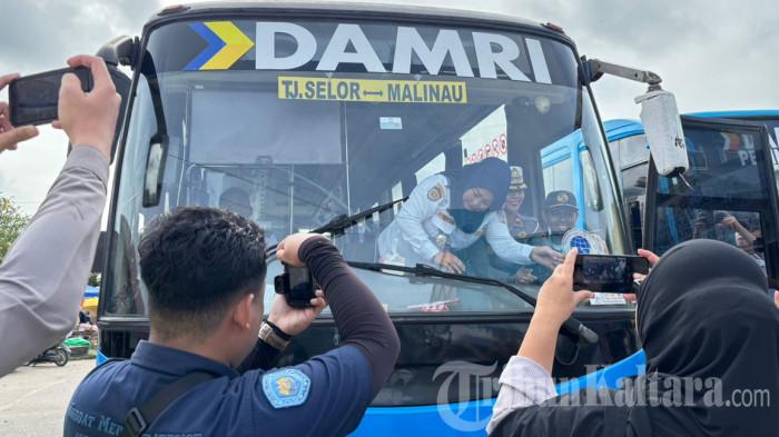 JADWAL DAMRI - Tampak aktivitas di Terminal Damri Tanjung Selor, saat diabadikan TribunKaltara.com beberapa waktu lalu. Catat Jadwal Damri Tanjung Selor, Provinsi Kaltara hari ini, Kamis (2/4/2026), tersedia rute ke Berau hingga Samarinda, Provinsi Kaltim. (TribunKaltara.com / Desi Kartika)