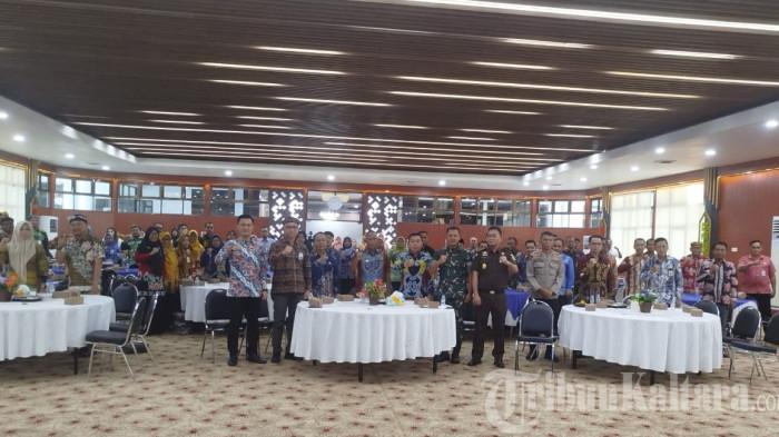 26112025 High Level Meeting percepatan digitalisasi 01