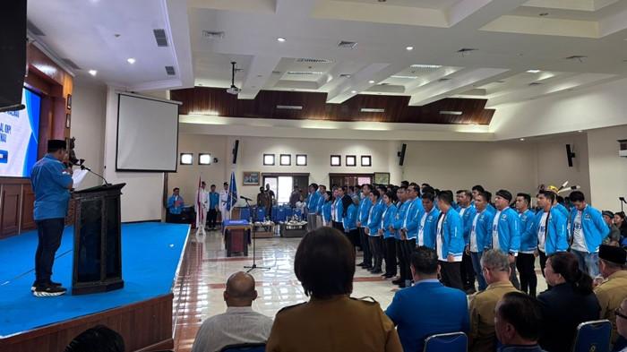 STRUKTUR RAMPING - 85 Pengurus DPD KNPI Malinau periode 2025–2028 dilantik di Kantor Bupati Malinau, Kalimantan Utara, Selasa (28/10/2025). Struktur pengurus lebih ramping pada periode ini.
(TRIBUNKALTARA.COM / MOHAMMAD SUPRI)