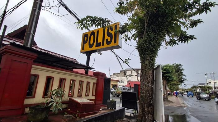 DUGAAN PENIPUAN - Ilustrasi tampak Markas Kepolisian Resor (Mako Polres) Tarakan yang berlokasi di Jalan Yos Sudarso, Kelurahan Karang Anyar, Kecamatan Tarakan Barat, Kota Tarakan, Provinsi Kalimantan Utara. TRIBUNKALTARA.COM/ANDI PAUSIAH