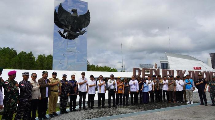 DIBANTAH - Ilustrasi salah satu wilayah perbatasan di Nunukan (Sebatik), beberapa OPD berfoto di PLBN Sebatik Nunukan