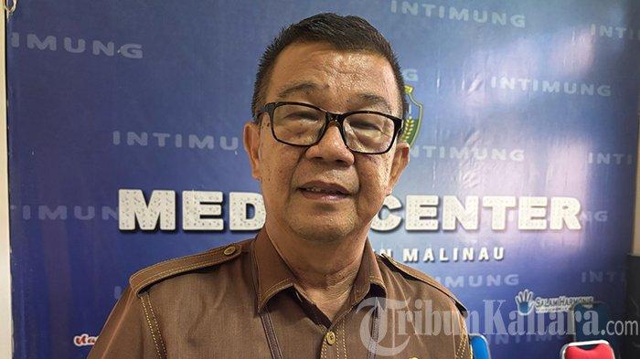 INFRASTRUKTUR DIGITAL - Kadis Kominfo Malinau, Francis saat menyampaikan sejumlah program infrastruktur digital di 2025. Tahun ini, sejumlah kegiatan diperuntukkan untk daerah nonperkotaan. (TribunKaltara.com/Mohamad Supri)