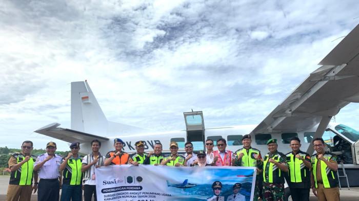 LAUNCHING SOA 2026 - Pemerintah Kabupaten (Pemkab) Nunukan kembali menegaskan komitmennya dalam menjaga keberlangsungan layanan transportasi udara bagi masyarakat wilayah perbatasan, khususnya di dataran tinggi Krayan. Komitmen tersebut diwujudkan melalui peluncuran program Subsidi Ongkos Angkut (SOA) penumpang rute Nunukan–Long Bawan dan Nunukan–Binuang yang dimulai pada Selasa (06/01/2026).