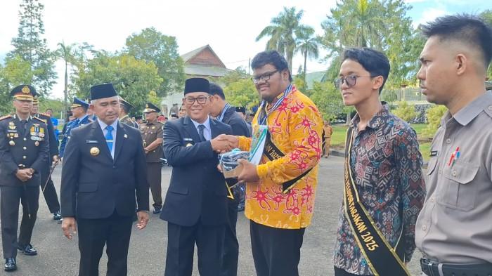 Mahasiswa FKIP Universitas Borneo Tarakan Munirul Raih Penghargaan Pemuda Pelopor Bidang Seni Budaya