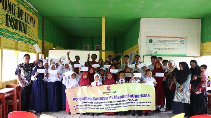 Stimulus Prestasi Pelajar di Desa Binaan, PT MIP Berikan Beasiswa