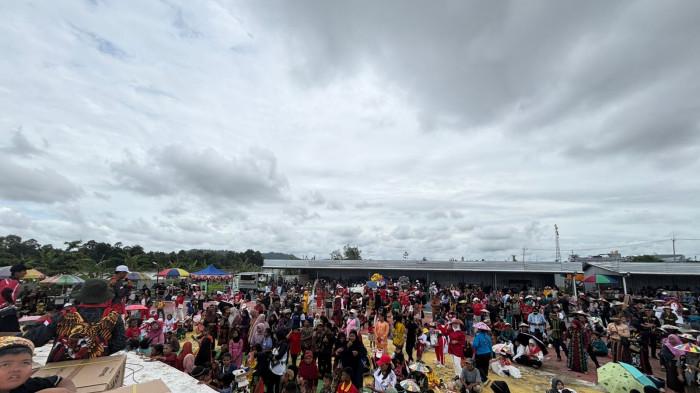 Pelepasan pawai pembangunan 02 1.jpg