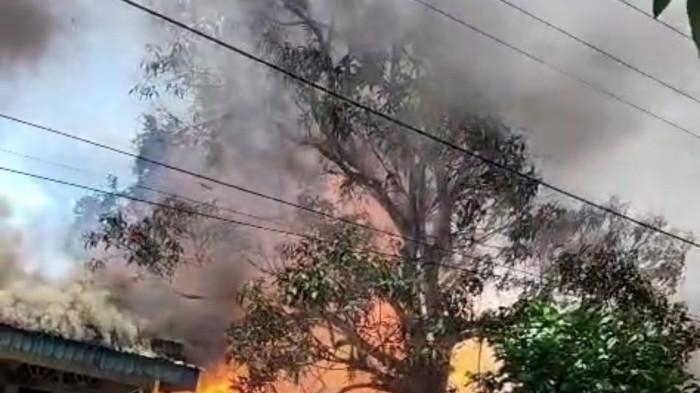 KEBAKARAN RUMAH - Kebakaran hebat melanda permukiman Desa Sekatak Buji Kecamatan Sekatak Kabupaten Bulunhan hari ini, Sabtu (23/5/2026)