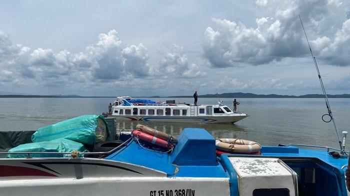 JADWAL SPEEDBOAT - Tampak suasana di Pelabuhan Liem Hie Djung, Kabupaten Nunukan, Kalimantan Utara belum lama ini. Cek 10 jadwal speedboat Nunukan-Tarakan, yang dilengkapi lama perjalanan, hingga  harga tiket terbaru.  (TribunKaltara.com/Fatimah Majid)