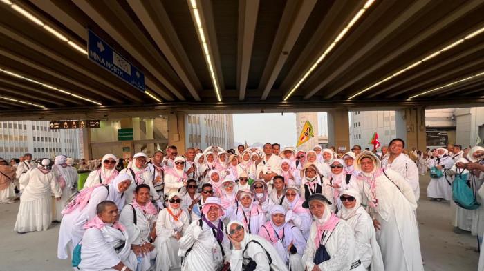 Suci Ramdani bersama jemaah haji Nunukan 29052026