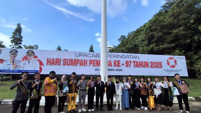 Hari Sumpah Pemuda, Wali Kota Tarakan Khairul Serahkan Penghargaan Bagi Generasi Muda Berprestasi