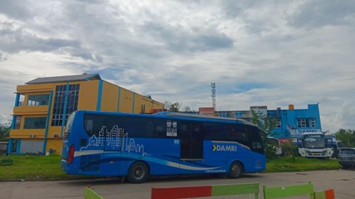 JADWAL DAMRI - Aktivitas di terminal Damri Tanjung Selor saat diabadikan TribunKaltara.com beberapa waktu lalu. Berikut Jadwal Damri Tanjung Selor hari ini pada Selasa (24/2/2026), dimana rute pertama ke Mangkupadi dan Long Tungu. (TribunKaltara.com / Desi Kartika)