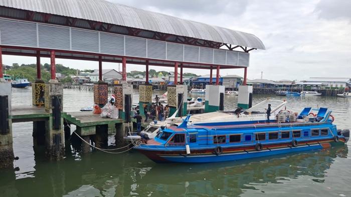 JADWAL SPEEDBOAT - Tampak armada speedboat saat berada di Pelabuhan Tengkayu I Tarakan, pada Minggu (19/4/2026). Lihat update jadwal speedboat Tarakan ke Tana Tidung, Provinsi Kalimantan Utara atau Kaltara, hari ini, yang dilengkapi harga tiket terbaru. TRIBUNKALTARA.COM/ANDI PAUSIAH