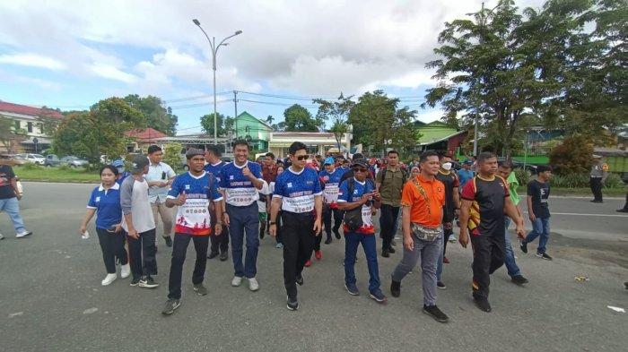 BREAKING NEWS Ribuan Buruh Padati Taman Berkampung, Kapolda Kaltara Hadiri Peringatan May Day