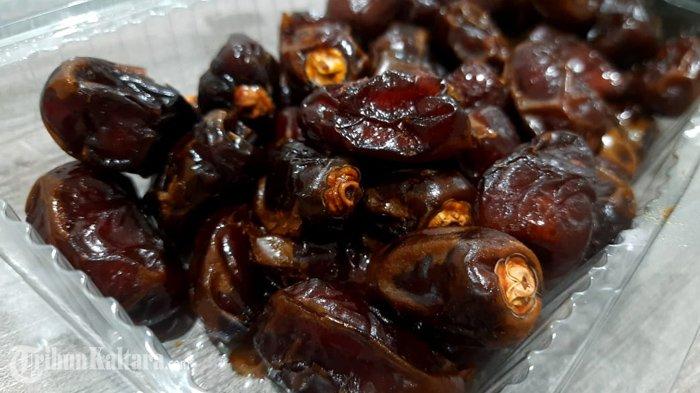 MANFAAT KURMA - Simak manfaat kurma bagi kesehatan berikut ini, kuatkan tulang hingga kontrol tekanan darah.