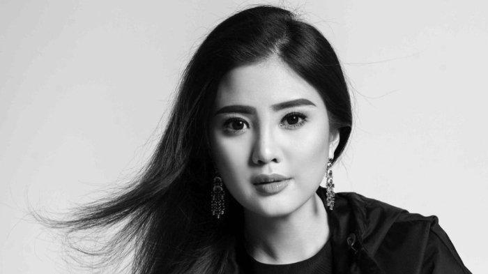 Katta dumba va katta kokrak fotosuratlari