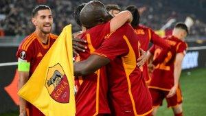 AS-Roma-tumbangkan-AC-Milan-di-perempat-final.jpg