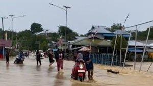 Banjir-menggenangi-beberapa-desa-di-Kecamatan-Sekatak-dthtg.jpg