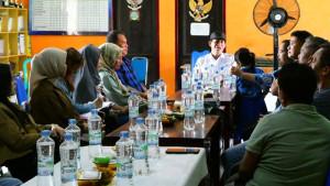 Camat-Malinau-Kota-menggelar-pertemuan-bersama-pengelola-hotel-rshbf.jpg