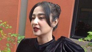 Dewi-Perssik-klarifikasi-uang-THR.jpg