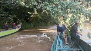 Evakuasi-korban-tenggelam-di-Giram-Kayan-Sungai-Mentarang-dth.jpg