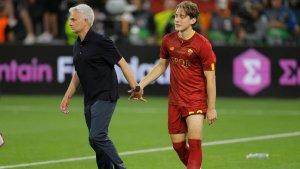 Jose-Mourinho-dan-Edoardo-Bove-AS-Roma.jpg
