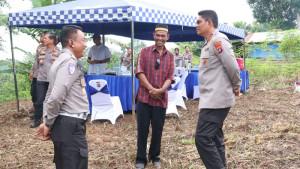 Kapolda-Kaltara-saat-bersama-warga-di-wilayah-perbatasan-Kaltara.jpg