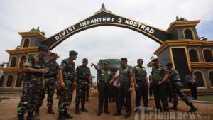 MUTASI-TNI-Ilustrasi-suasana-di-depan-Markas-Divisi-Infanteri-3Kostrad.jpg