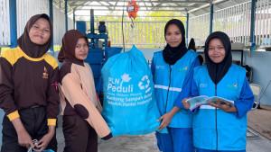 PLN-dan-Bank-Sampah-SPI-011025_5.jpg