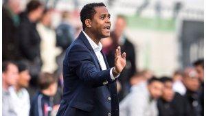 Patrick-Kluivert-pelatih-010125_2.jpg