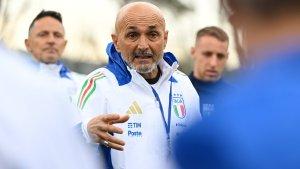 Pelatih-Timnas-Italia-Luciano-Spallettidkshcmnxmnjfhkczshjh.jpg