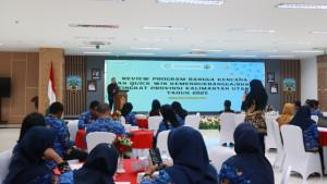 Pemprov-Kaltara-menggelar-review-program-Bangga-Kencana-bersama-BKKBN-rh.jpg