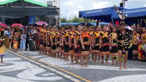 Penampilan-masyarakat-dari-11-etnis-di-Irau-Malinau-271025S.jpg