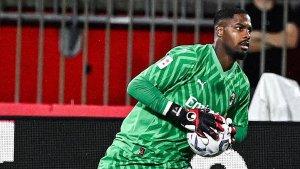 Penjaga-gawang-AC-Milan-Mike-Maignan-12345t.jpg