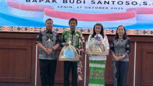 Pisah-sambut-Ketua-KPN-Malinau-28102025jpg.jpg