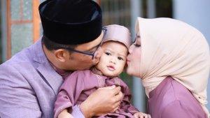 Potret-Ridwan-Kamil-Atalia-Praratya-dan-Arkan-Aidan-Misbach.jpg