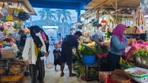 Suasana-di-Pasar-Imbayud-Taka-etjhryk.jpg