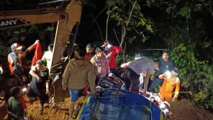 Truk-di-Nunukan-masuk-jurang-01-24102025jpg.jpg
